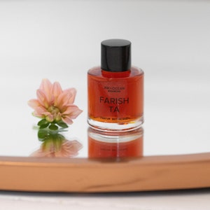 Farishta Natural Botanical Vegan Perfume Oil. Egyptian lotus, Angelica, Dill, Amber, Gurjun. gift boxed. Parfum Botanique