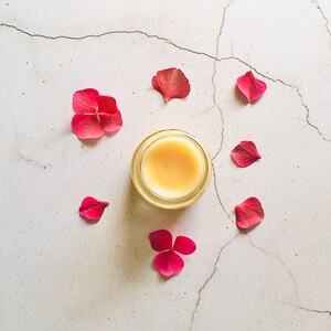 Persian Garden - Solid Perfume, Vegan, Alcohol Free. With Jasmine, Rose, Cinnamon, Sandalwood, Clove and Grapefruit Essential Oils.