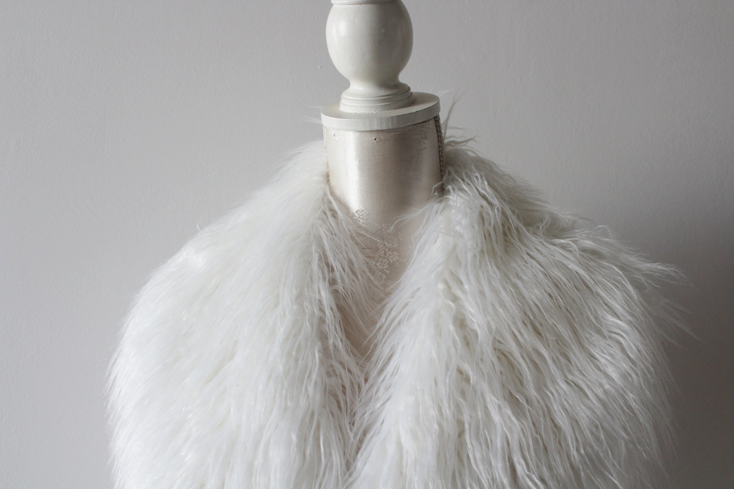 White Fur Large Collar Scarf Wrap Fur Neckwarmer Scarflette - Etsy