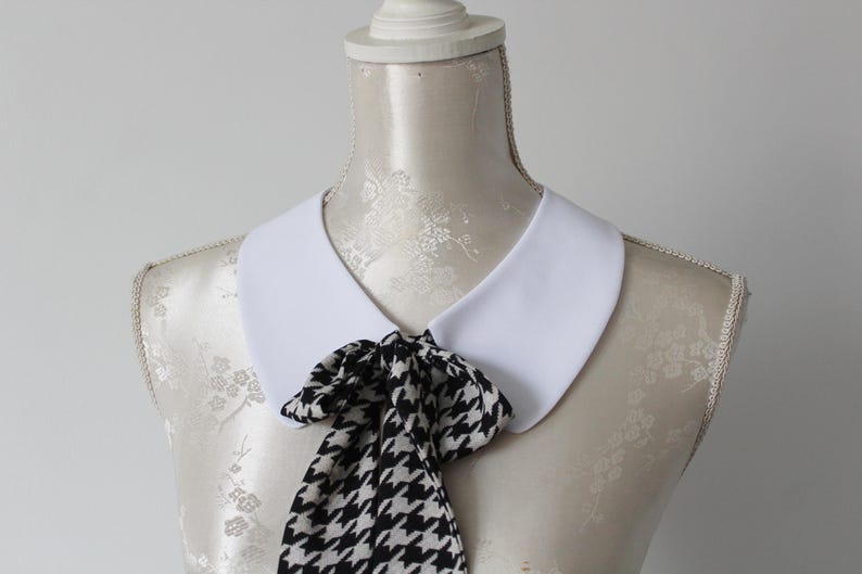 White Collar Necklace With Black Ribbon Bow Pointed Shape Detachable ...