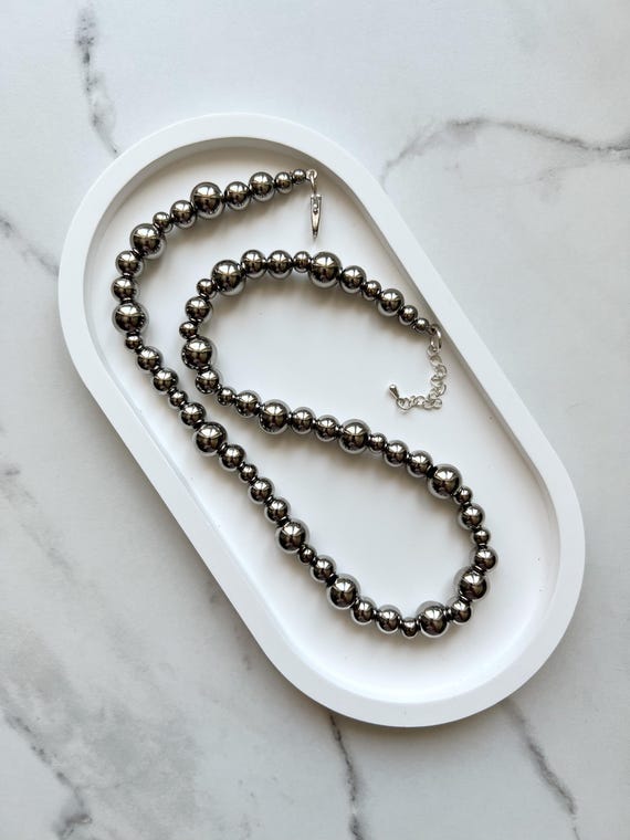 Silver Pearls Necklace Silver Beaded Necklace Round Beads  display picture 1