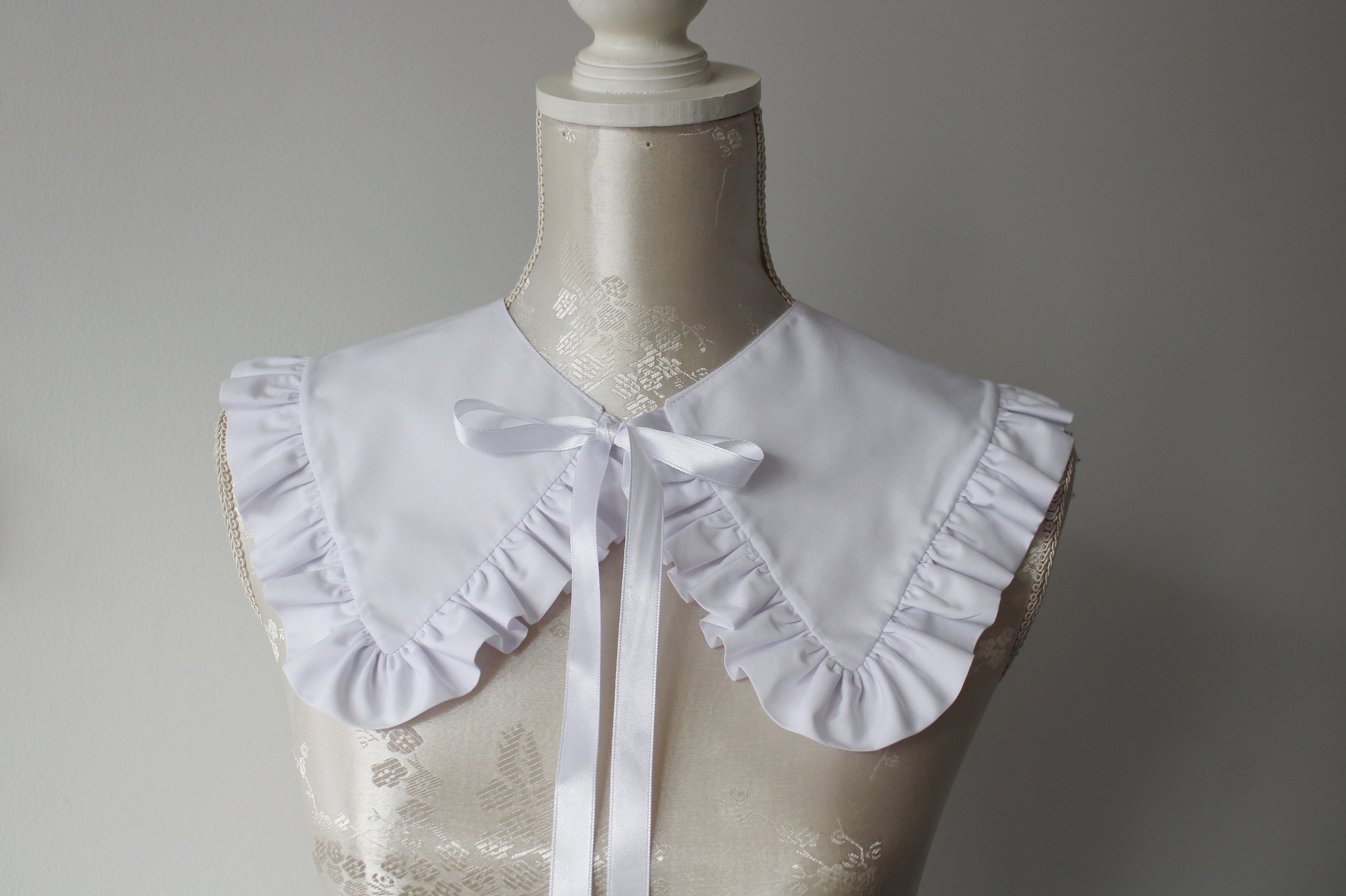 White collar necklace Oversized collar black ties white ribbon detachable ruffle collar removeable accessories for women peter pan classic
