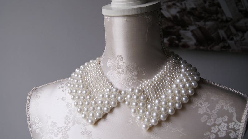 Cream collar necklace with pearls pointed shape detachable beaded collar ecru beads removeable accessories for women peter pan collar 