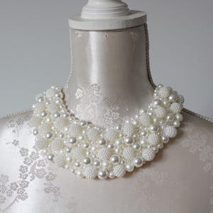 Beaded bib collar necklace cream ecru pearls beads detachable removeable accessories for women peter pan collar classic elegant gift for her