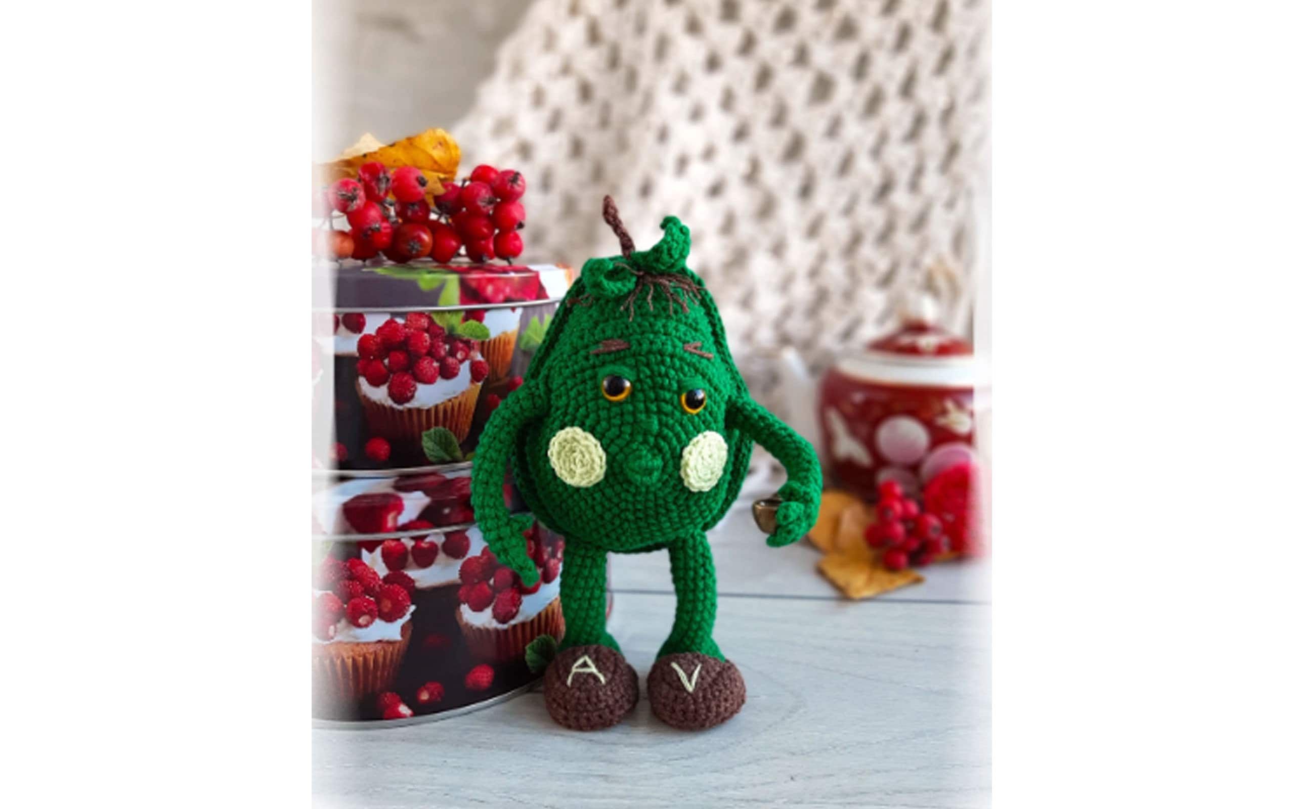 Crochet Avocado Amigurumi Doll: Mr. Avocado with Removable Bone