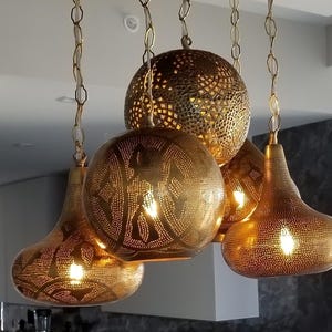 5 lámparas colgantes redondas de latón estilo marroquí (con pantalla perforada a mano, 30 cm)