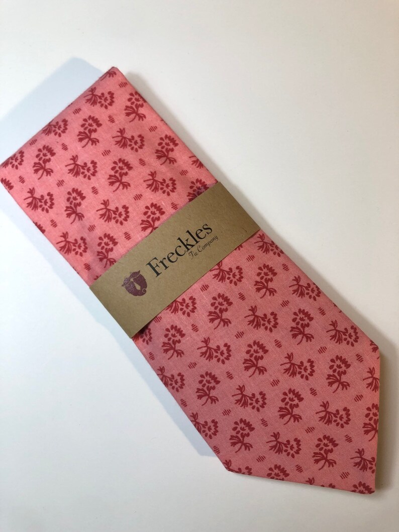 Vontage Pink Floral Classic Tie
