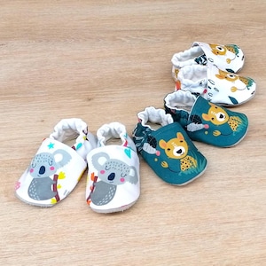 Baby slippers with non-slip leather sole and cotton upper with leopard monkey or koala