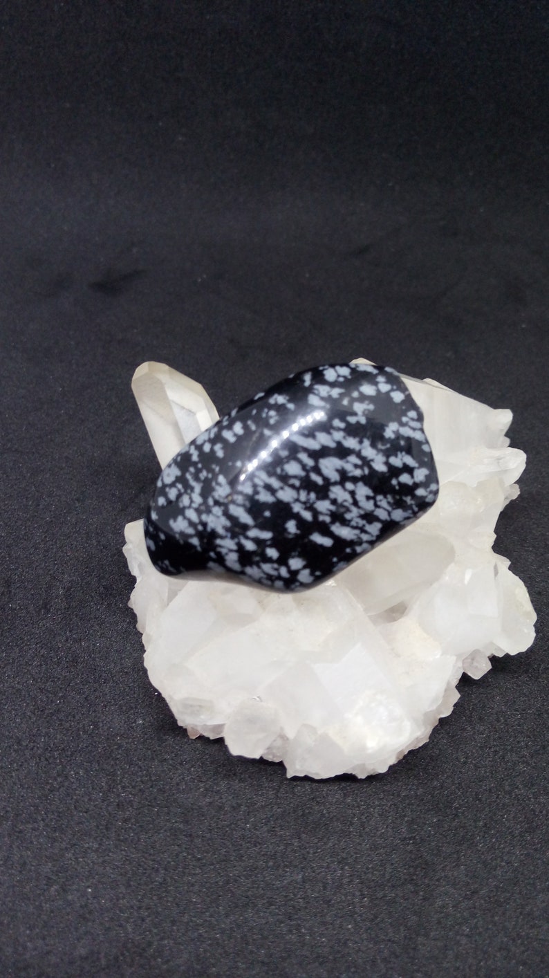 Obsidian flake 14 gr healing stone natural stone meditation stone