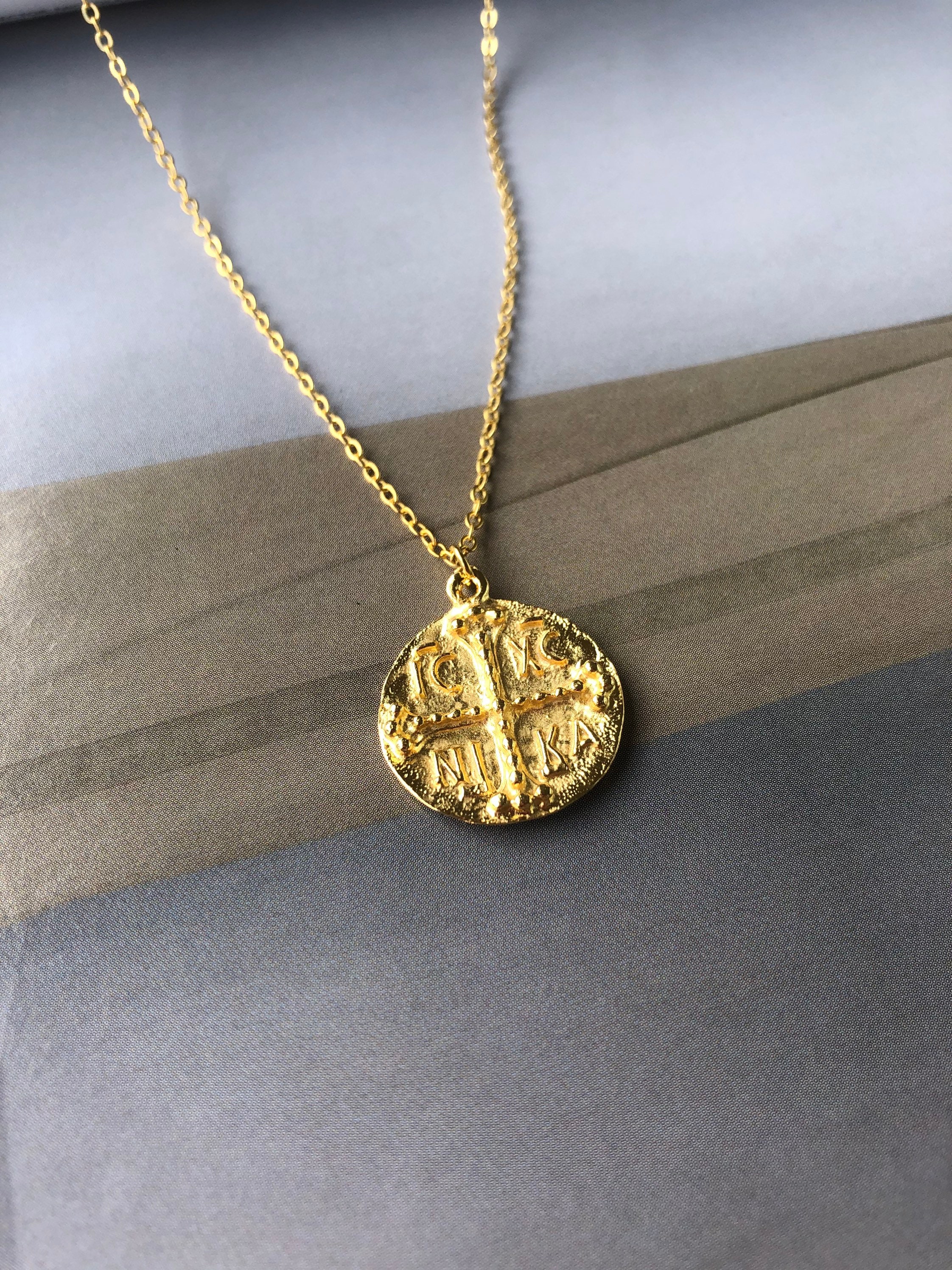 THE JAMAICAN Ackee Coin Necklace – omiwoods