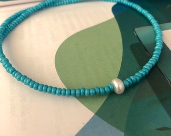 Turquoise Blue Seed Bead Necklace, Xmas Gift, Tiny Bead Pearl Jewel, Minimalist Boho Layered Jewel, Thin Beaded Natural White Pearl Necklace