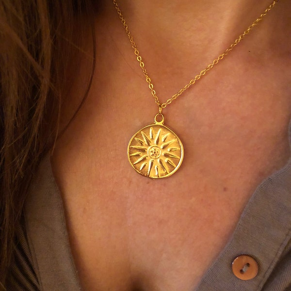 Collana stella Vergina d'oro/sole macedone, gioiello di moneta greca antica, regalo/lei/mamma/sorella/fidanzata, medaglione, collana a disco unisex a 2 lati