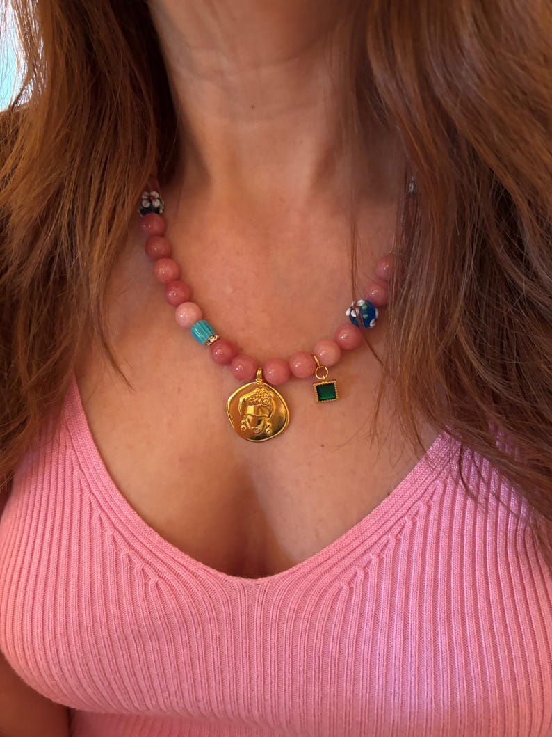 Frida Kahlo pärlhalsband, rosa jadepärlberlock, blommahänge, present till mamma bild 10