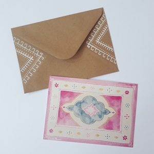 Carte postale du Maroc + enveloppe peinte à la main – DIN A6 – Tapis magique – Tapis marocain – Peintures marocaines – Art oriental – Les 1001 nuits