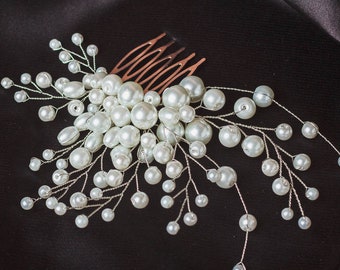 Pearls wedding hair comb Pearl hair accessories Bridal hair piece Bridesmaids silver hairpiece Bold pearls hair comb