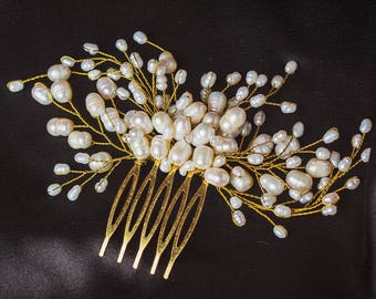 Bridal pearls hair comb Gold ivory headpiece Wedding hairpiece bridesmaids accessories Crystal headpiece Small natural white oval pearl comb