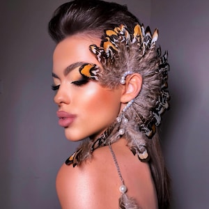Bijou d'oreille en plumes - Boucle d'oreille tribale tendance - Bijoux bohèmes du festival - Faits à la main avec des plumes naturelles et des perles