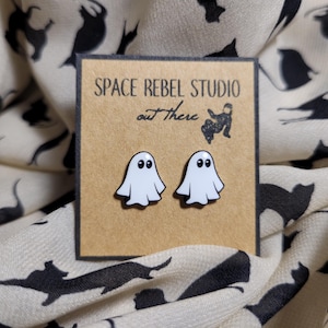 Cute Ghost Stud Earrings , Halloween , Fall, Spooky, Paranormal , Jewelry , Accessories