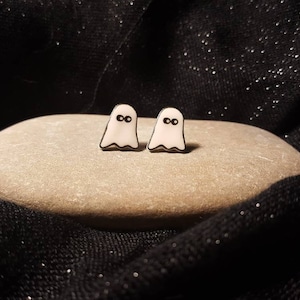 Ghost Studs ~ Halloween Earrings ~ Cute ~ Spooky ~ Ghost Lovers ~ Ghost Hunters Jewelry ~ Kawaii ~ Halloween  Accessories ~ Boo