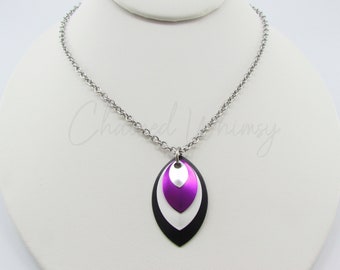 Demisexual Scale Pendant Necklace – Demisexual Necklace; Pride Necklace; Chainmaille Necklace