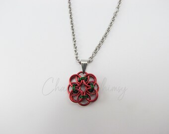 Helm Flower Necklace – Red & Green; Chainmaille Necklace