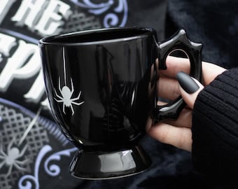 Gothic Black Spider Teacup: Spooky Halloween Decor