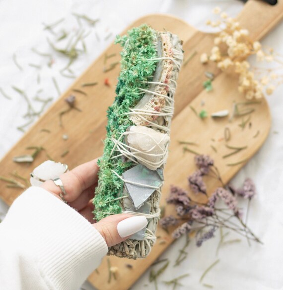 White Sage Smudge Wand: Abalone Shell & Quartz Crystal - Ritual Cleansing