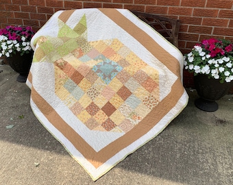 Pineapple Hospitality Quilt PDF Pattern