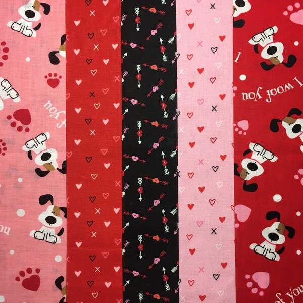 Red and Pink Love Cotton Fat Quarter Bundle, Hearts Fabric, Quilting Fabric, Pink fat Quarter, Red Fabric, Valentine’s