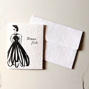 Enveloppe de carte plantable graines de fleurs sauvages, carte d’anniversaire, élégantes femmes en robe noire sur papier graine blanc, carte de souhaits de joyeux anniversaire