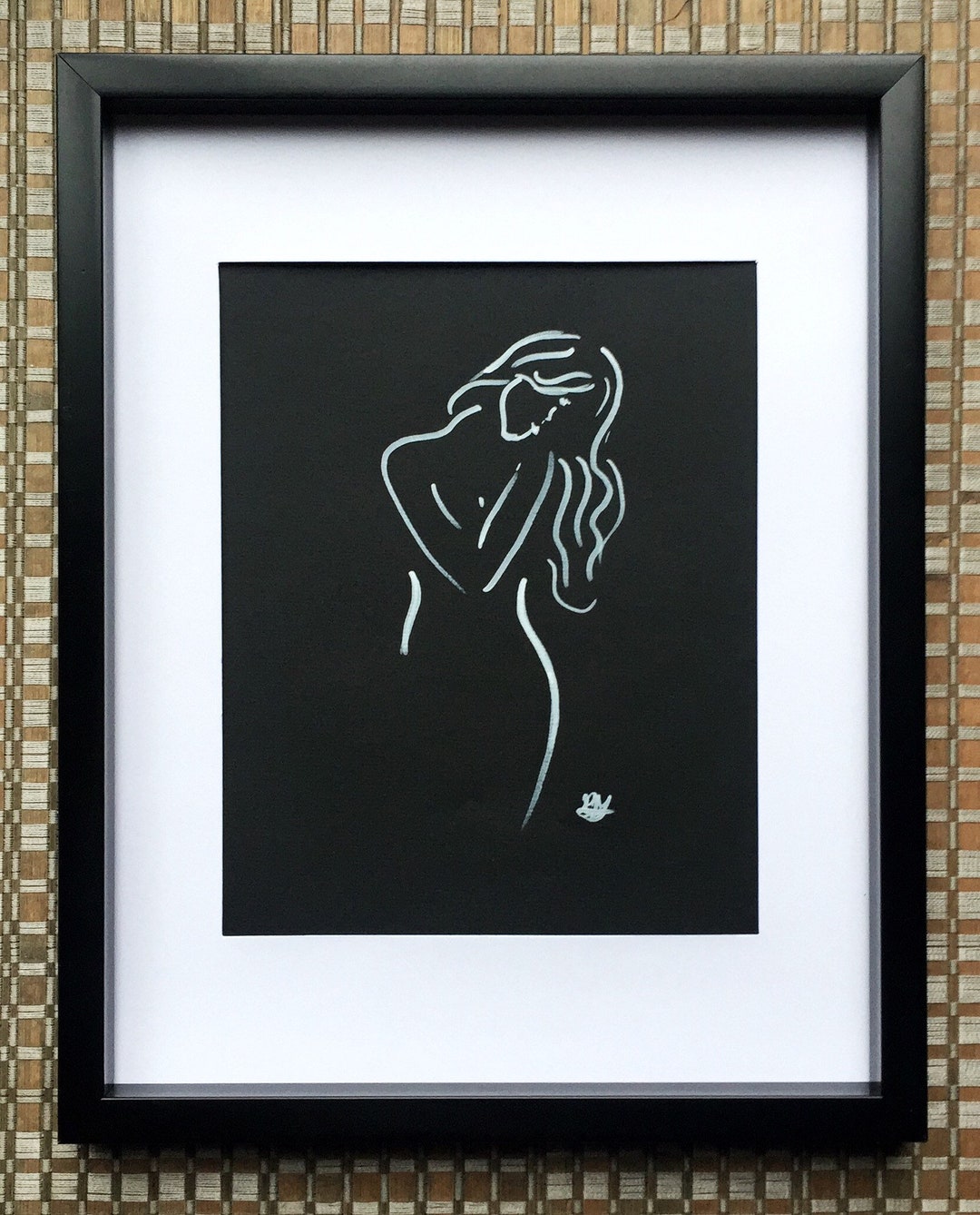 White Marker Drawing of Women in a Beautiful Gown Decor - Etsy