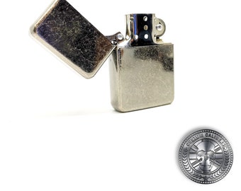 Aansteker met gegraveerd antiek staal: gepersonaliseerde aansteker met geschenkverpakking.