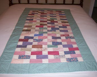 Baby Quilt, Toddler Quilt, Youth Quilt, Boy or Girl Quilt, Pieced Quilt, Mint Green Quilt
