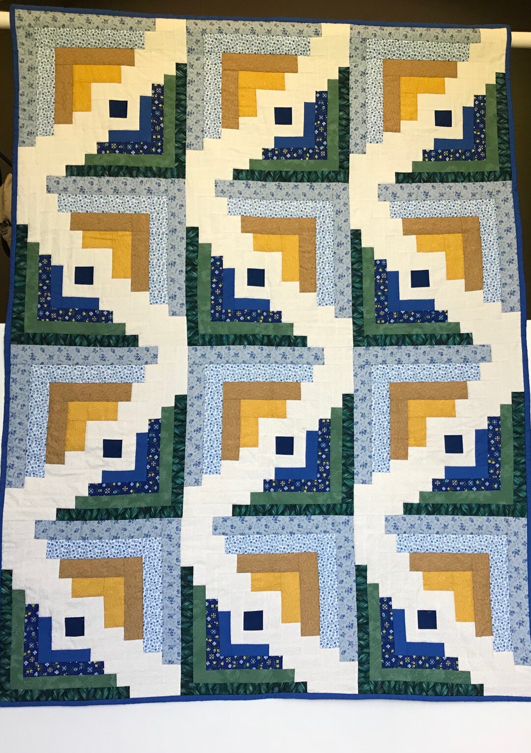 Log Cabin Wall Hanging, Log Cabin Wall Art, Hand Stitched Wall Quilt