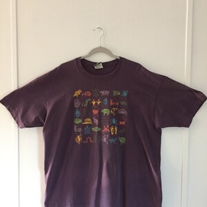 Vintage 1990s purple Native pattern t shirt - size XXL