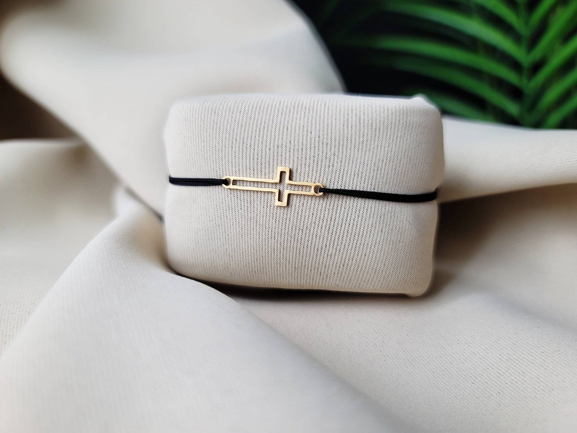 Cross Bracelet, Cross Friendship Bracelet, Dainty Cross Bracelet,cross Charm Bracelet, Holy