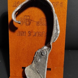 Unique Present Gift 2023&#39;s : Table Stand Genuine Russian Su-30 Aircraft Fuselage Fragment from Ukraine
