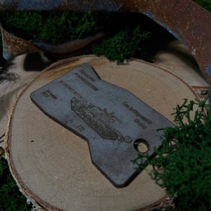 Token of Russian Combat Tank, Keychain from Destroyed Tank, Piece of russian Tank, Made of Burned Armor T72 Recycled in Ukraine, Metal Token