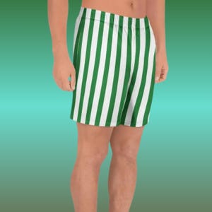 Groen-wit gestreepte sportshort | Festivalkleding | Hardlopen, zwemmen, fitnessen | Zomerse vrijetijdsbesteding | Uniseks sportshort | Cadeau-idee voor fans