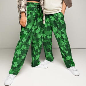 St Patricks Day Shamrock Joggers: Green Print Wide Leg Sweatpants