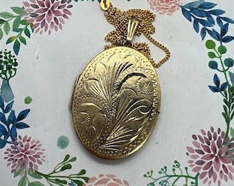 Huge Rolled Gold Oval Engraved Vintage Locket on Modern Gold Plated Chain