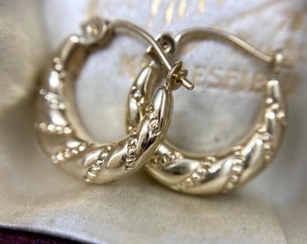 Silver /& Turquoise Semi-Hoop Earrings Silver Plated Studs 90/'s Vintage Hoop Earrings Pierced Ears Minimalist Made in the UK
