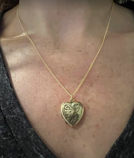 Sweet Rolled Gold Heart Locket with Engraving on … - image 9