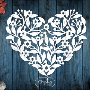 Fichier de coupe vectorielle Floral Heart SVG, Valentine Ornament SVG, Coeur de feuillage, Coeur de dentelle Papercut, modèle de coupe, décoration de mariage, clip art