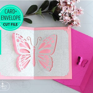 Tarjeta de mariposa con plantilla SVG de sobre, archivo de corte de tarjeta de mariposas, invitación de cumpleaños emergente estacionaria, tarjeta de felicitación vectorial emergente