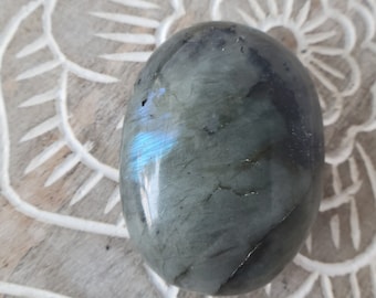 Labradorite Palm Stone With Blue and Gold Flash, Crystal Palm Stone, Polished Labradorite Crystal LP9