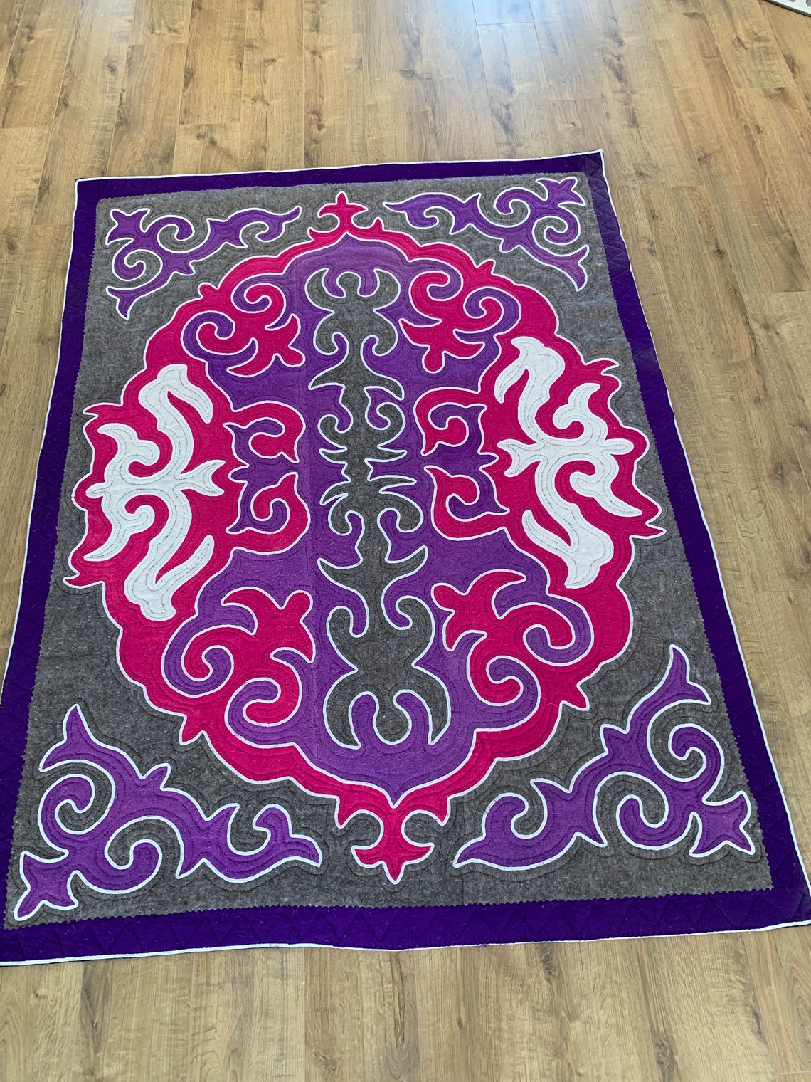 Kyrgyz kazakh shyrdak Felt rug natural Shyrdak Wool Etsy