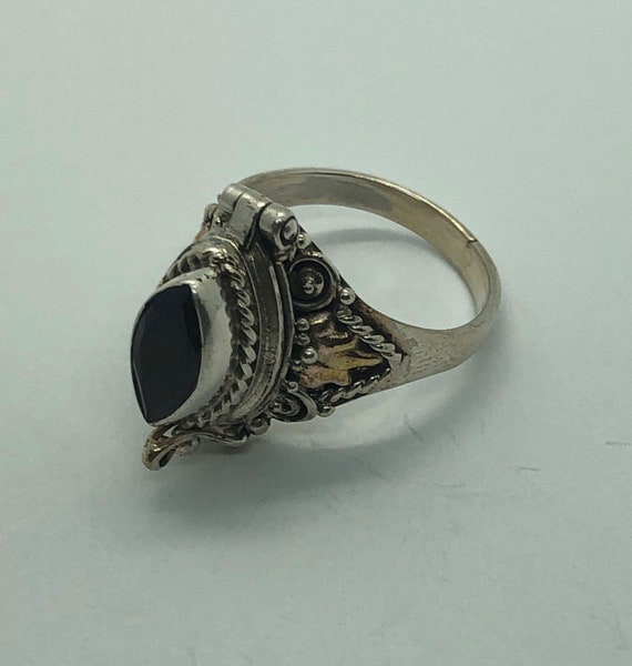 Poison Ring, Silver Garnet Poison Ring, Ring Size… - image 4