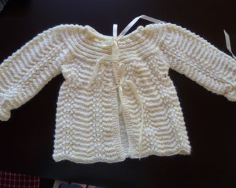 knitted sweater or jacket - baby 3-6 months and 6-9 months - hand knitted - Vintage - pale yellow - birth gift or other - soft wool -