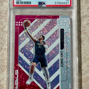 2019-20 Panini Status Vermelho #141 Luka Doncic Dallas Mavericks PSA 10 Gem Mint